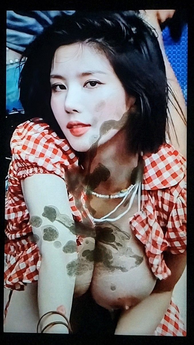 B56lXsqL KPOP KWON EUNBI WATERBOMB IZONE 04.jpg